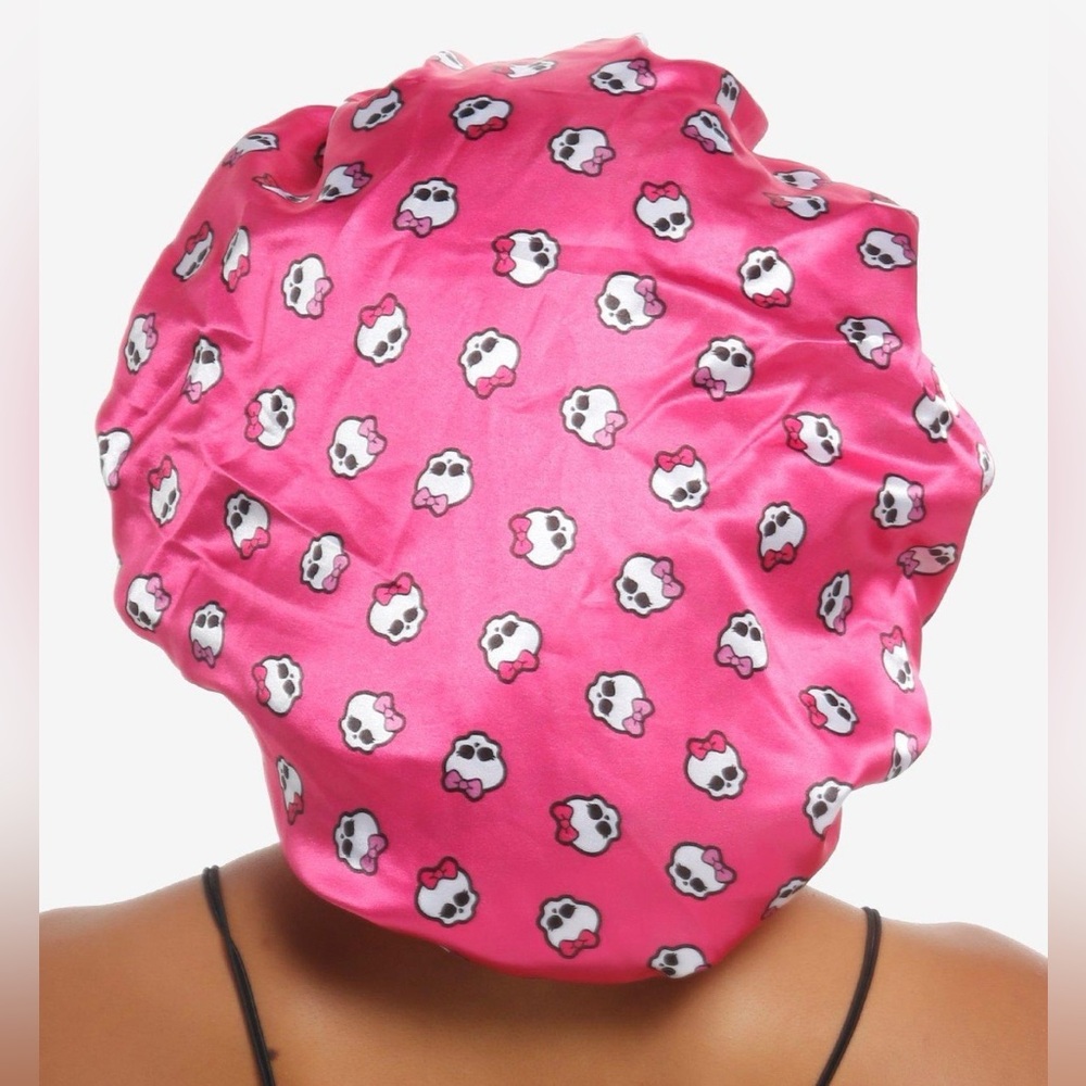 Monster High “Draculaura” Reversible Character Bonnet- New - Picture 2 of 3